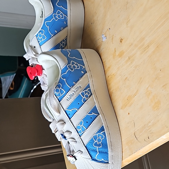 ADIDAS HELLO KITTY SNEAKERS - Picture 14 of 16